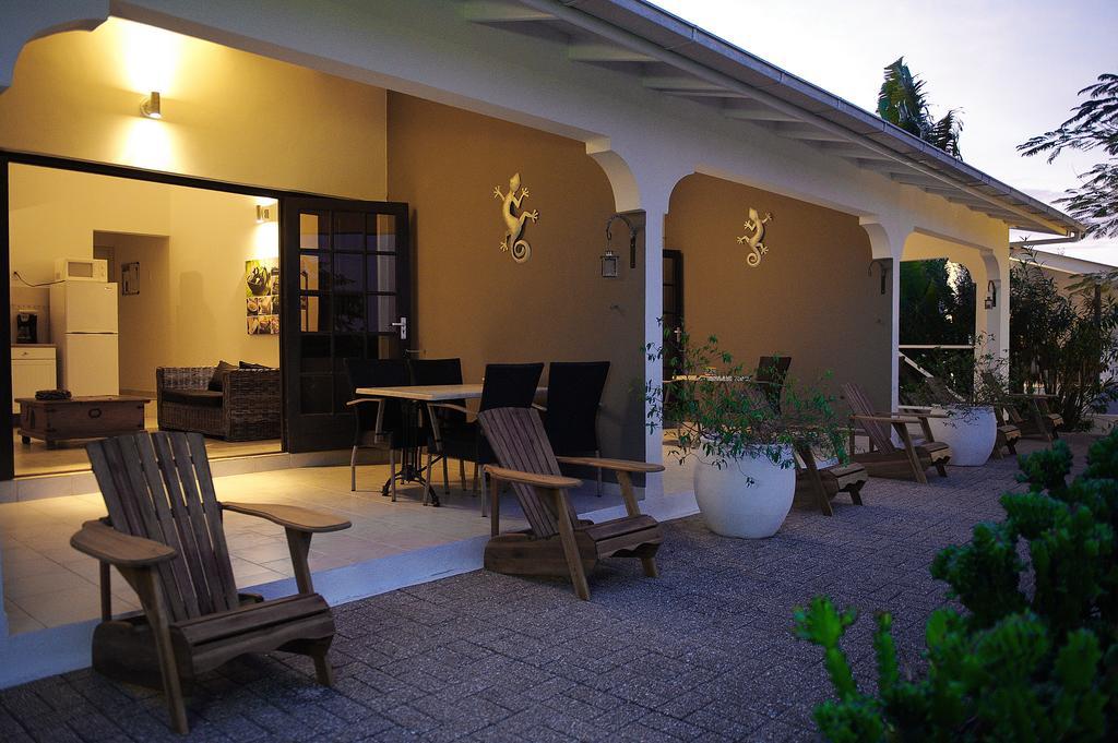 Bantopa Apartments Willemstad Ruang foto