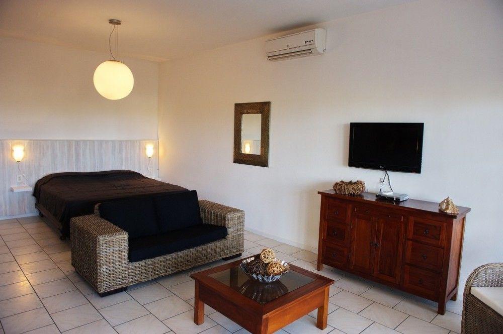 Bantopa Apartments Willemstad Bagian luar foto
